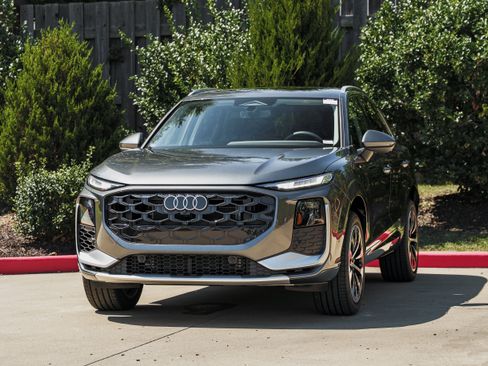 Certified 2026 Audi Q3 quattro 2.0T AWD/4WD image 5