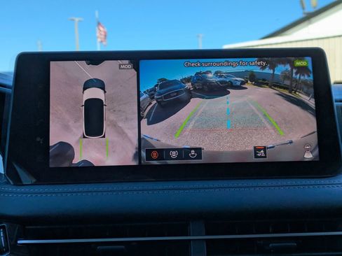 New 2026 INFINITI QX60 Luxe w/ Family Package image 21