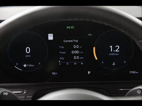 Certified 2024 Hyundai Kona SEL w/ Convenience Package image 8