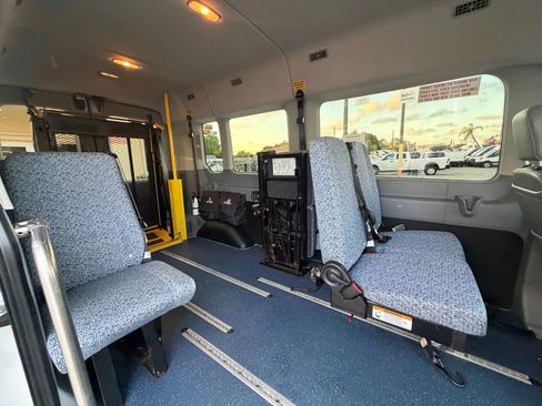 Used 2019 Ford Transit 350 XL image 20