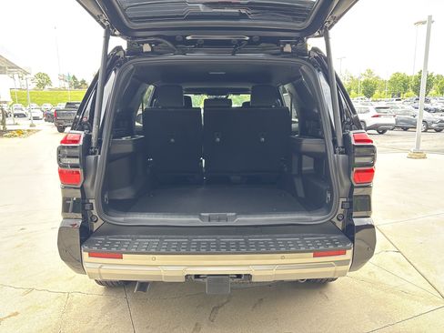 New 2026 Toyota 4Runner Limited AWD/4WD image 31