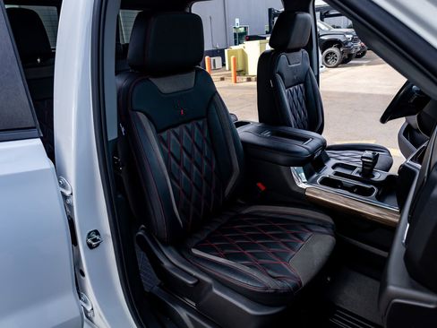 Used 2022 Chevrolet Silverado 1500 RST image 29