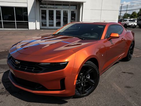 Used 2024 Chevrolet Camaro LT RWD image 8