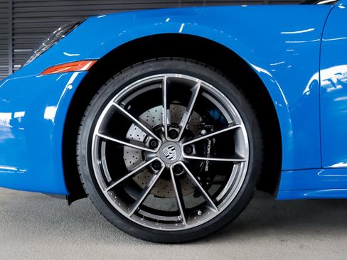 Certified 2022 Porsche 911 Targa 4S AWD/4WD image 12