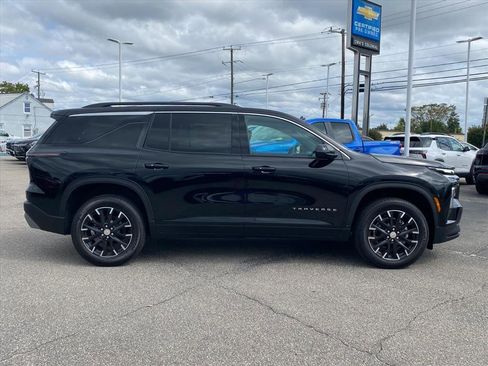 New 2026 Chevrolet Traverse LT w/ Sun and Wheel Package image 2