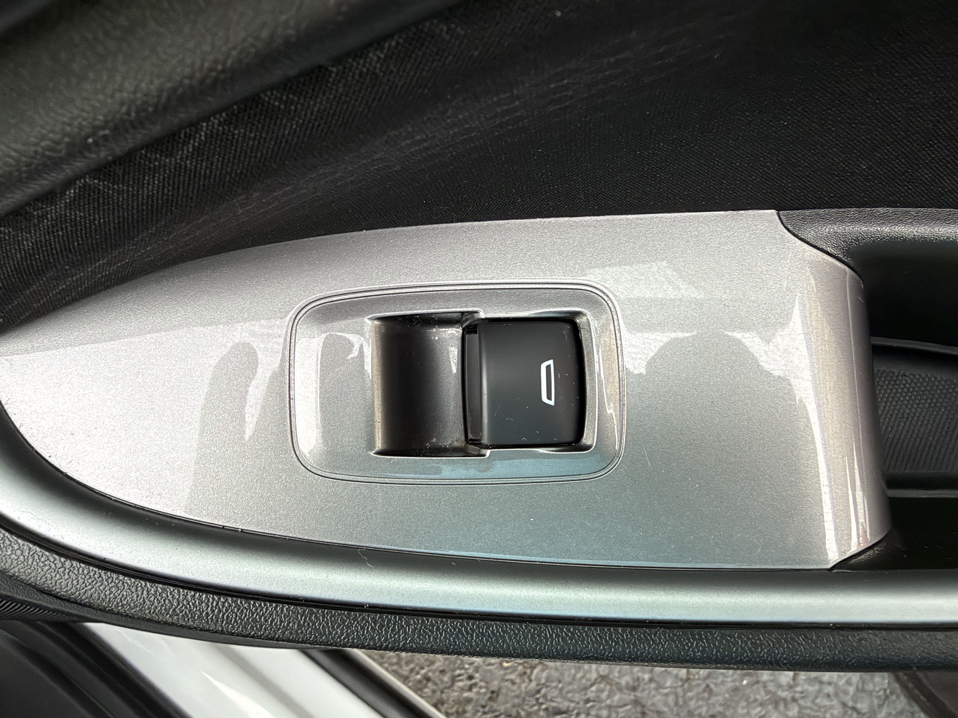 Used 2024 Chevrolet Malibu LT FWD image 17