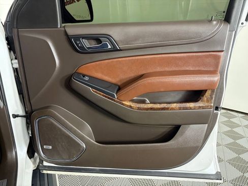 Used 2017 Chevrolet Suburban Premier AWD/4WD image 42