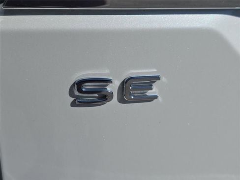 New 2026 Volkswagen Atlas SE FWD image 6