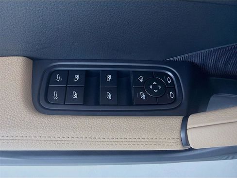 New 2026 Porsche Cayenne image 8