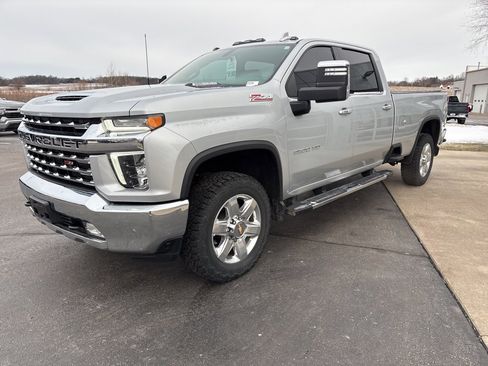 Certified 2022 Chevrolet Silverado 3500 LTZ image 3