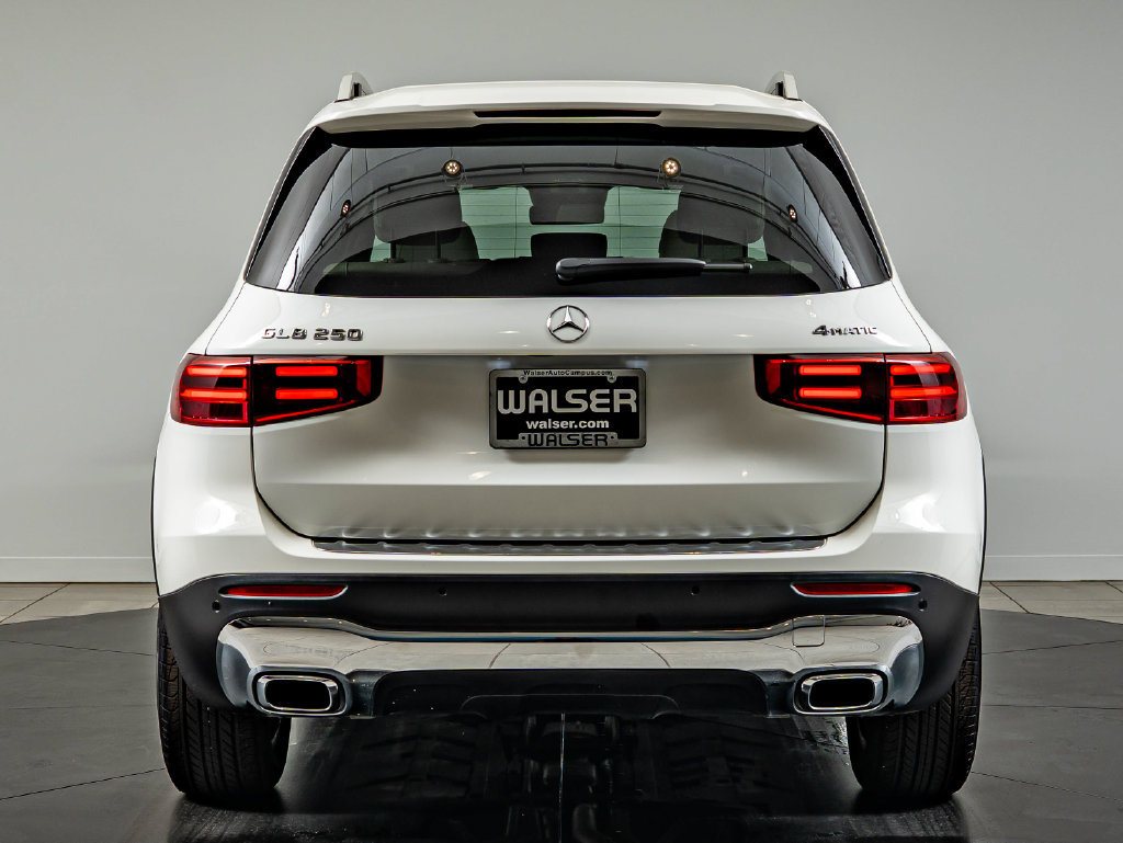Certified 2026 Mercedes-Benz GLB 250 4MATIC image 6