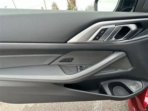 Used 2025 BMW 440i xDrive Coupe w/ Premium Package image 19