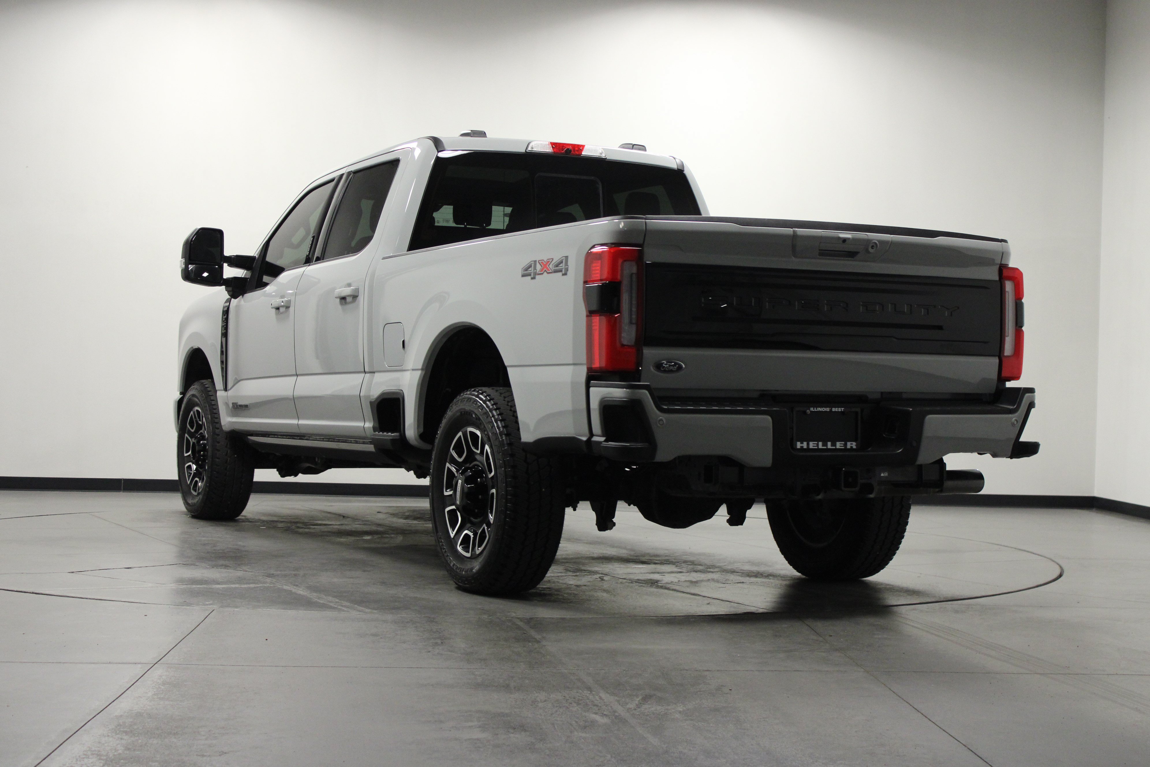 Used 2026 Ford F250 Platinum AWD/4WD image 6