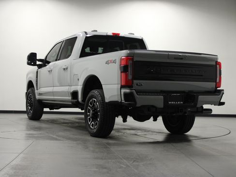 Used 2026 Ford F250 Platinum AWD/4WD image 6