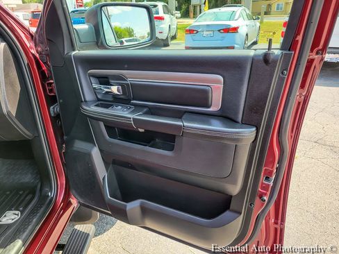 Used 2023 RAM 1500 Warlock AWD/4WD image 29