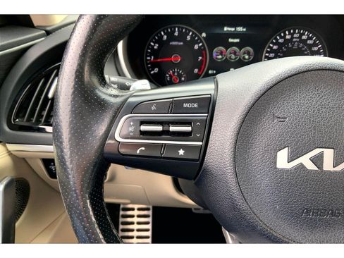 Used 2023 Kia Stinger GT2 AWD/4WD image 17