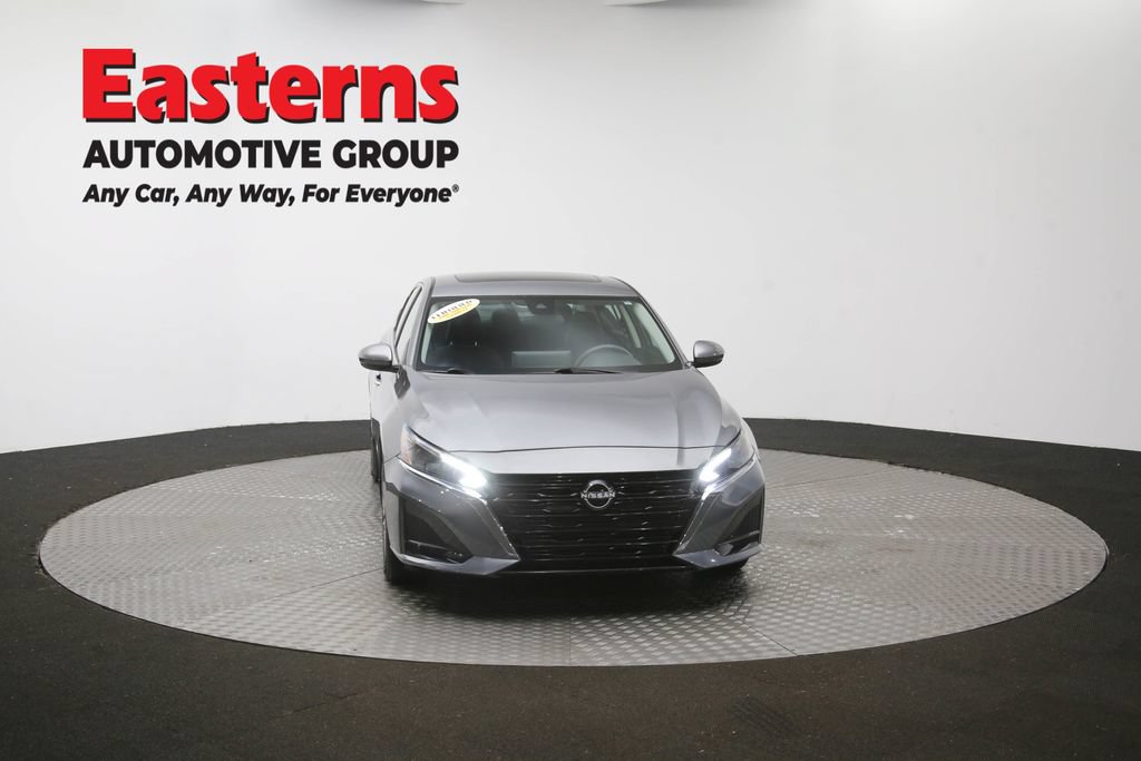 Used 2023 Nissan Altima 2.5 SV w/ SV Premium Package AWD/4WD image 54