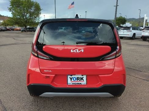 Used 2025 Kia Soul EX FWD image 5