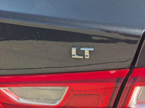 Used 2023 Chevrolet Malibu LT image 14