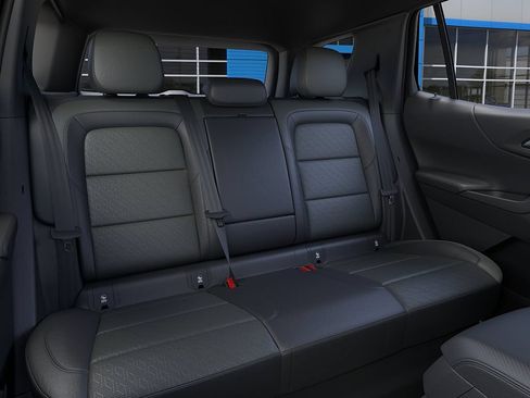New 2027 Chevrolet Equinox LT w/ Convenience Package II AWD/4WD image 17