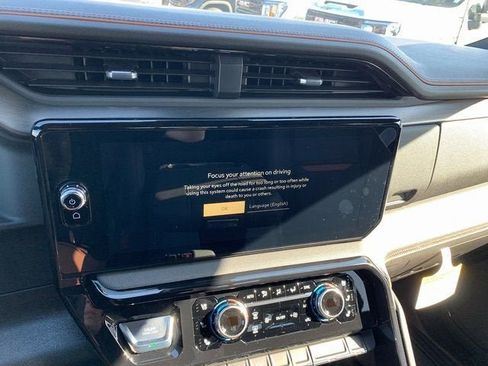 New 2026 GMC Sierra 1500 AT4 w/ AT4 Premium Package AWD/4WD image 22