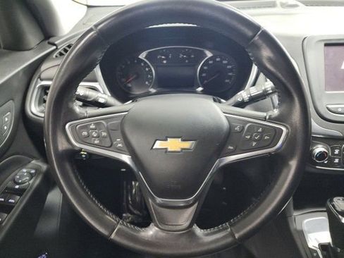 Used 2020 Chevrolet Equinox LT w/ Driver Convenience Package image 22