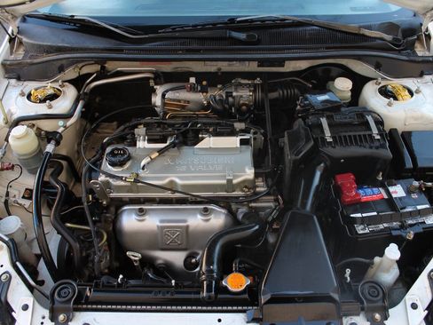 Used 2004 Mitsubishi Lancer ES FWD image 11