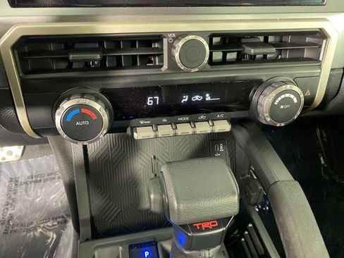 Used 2024 Toyota Tacoma TRD Sport image 21