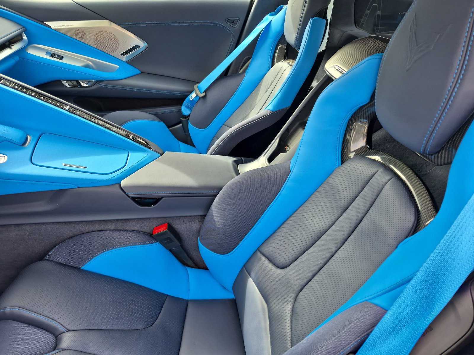 Used 2024 Chevrolet Corvette Stingray Premium Cpe RWD image 13