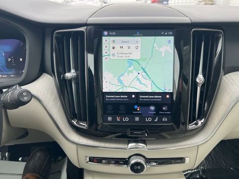 Certified 2023 Volvo XC60 B5 Plus w/ Climate Package image 35