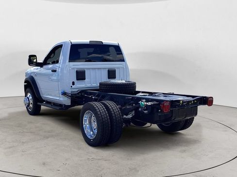 New 2026 RAM 5500 Tradesman w/ Chrome Appearance Group AWD/4WD image 3