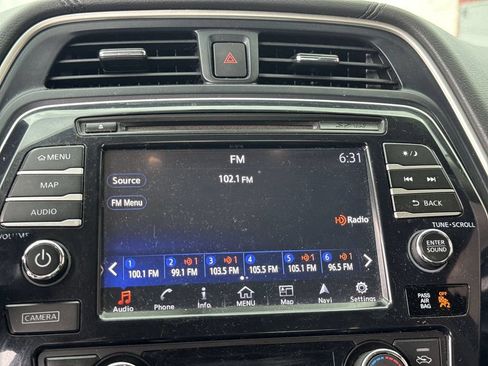 Used 2017 Nissan Maxima SR FWD image 19