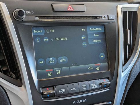 Used 2019 Acura TLX image 28