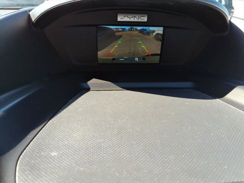 Used 2017 Ford Escape SE image 18