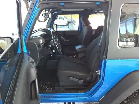 Used 2015 Jeep Wrangler Sport w/ Quick Order Package 24S image 22