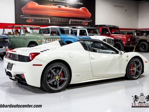 Used 2014 Ferrari 458 Spider image 8