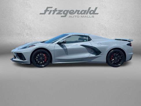 Used 2025 Chevrolet Corvette Stingray Convertible w/ Z51 Performance Package RWD image 5