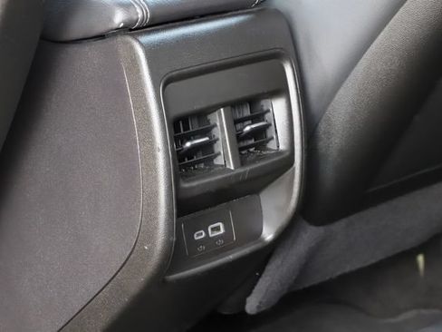 Used 2025 Cadillac XT4 Premium Luxury AWD/4WD image 19