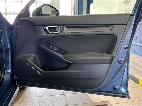 Used 2025 Honda Civic Sport image 12