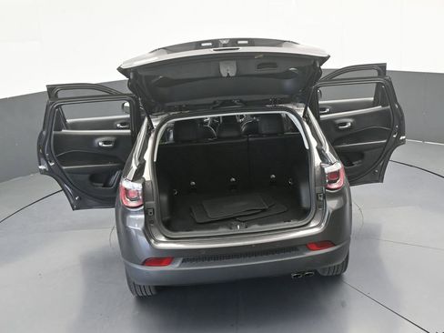 Used 2021 Jeep Compass Latitude image 60