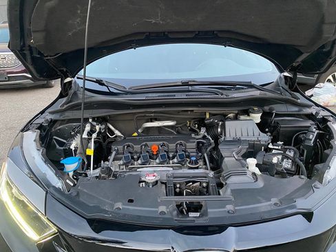 Used 2021 Honda HR-V Sport image 24