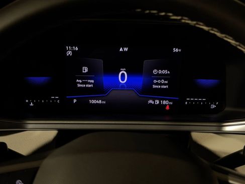 Used 2025 Volkswagen Taos SE image 19