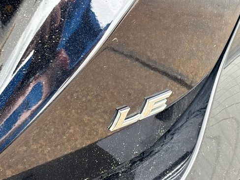 Used 2019 Toyota Camry LE image 30