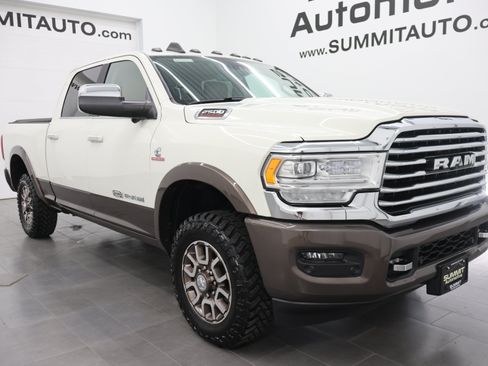 Used 2019 RAM 2500 Limited AWD/4WD image 2