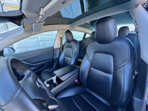 Used 2020 Tesla Model 3 Standard Range RWD image 31