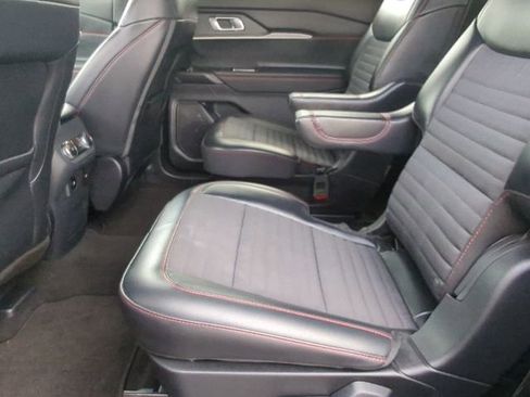 Used 2025 Ford Explorer ST-Line image 20