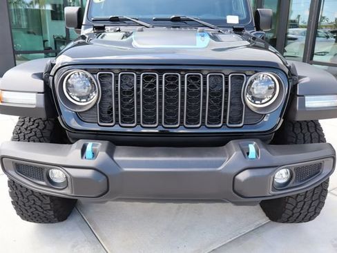 Used 2024 Jeep Wrangler Unlimited Rubicon 4xe AWD/4WD image 9