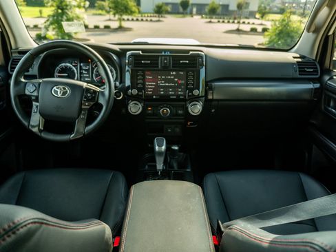Used 2023 Toyota 4Runner TRD Off-Road Premium w/ Off Road Premium Plus Package AWD/4WD image 22