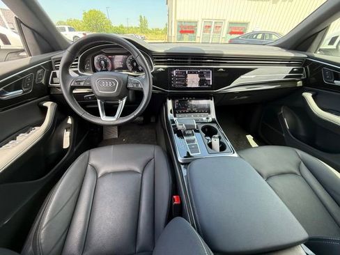 Used 2025 Audi Q8 Premium Plus AWD/4WD image 11