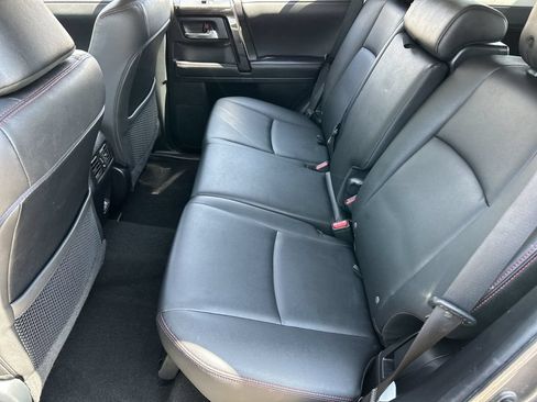 Used 2020 Toyota 4Runner TRD Off-Road Premium w/ Moonroof Package AWD/4WD image 26
